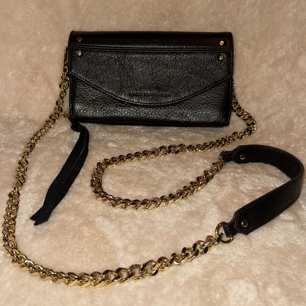 🖤 Aimee Kestenberg Delancey Leather Gold Chain Wallet Crossbody Bag in Black EUC